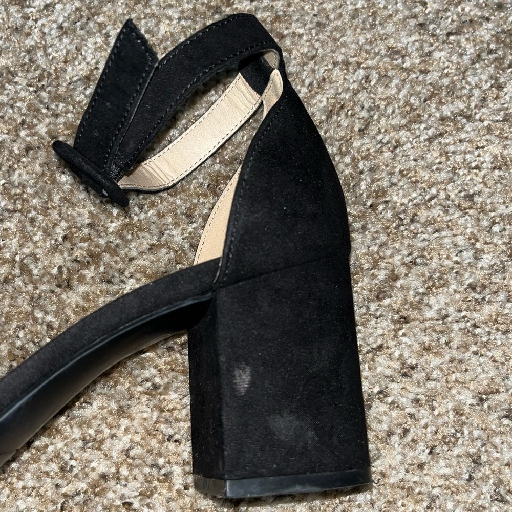 CL Block Heel - Picture 14 of 14